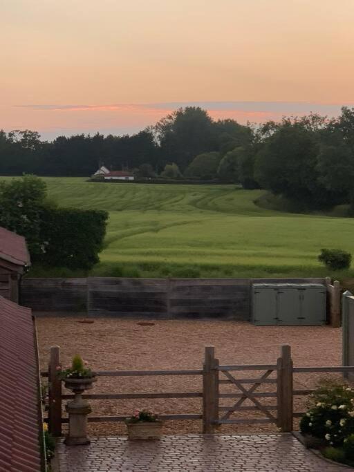 Idyllic Rural Retreat - Stunning 2 Bed Annex. Villa Wood Norton Buitenkant foto